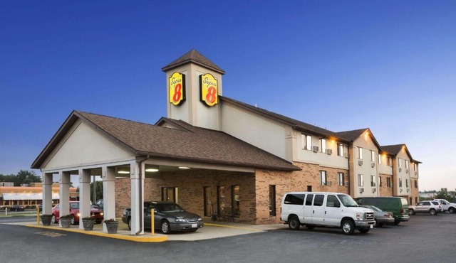 Super 8 by Wyndham Mount Vernon, IL