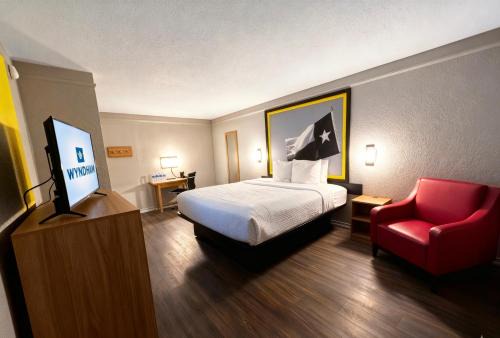 Super 8 by Wyndham Nacogdoches Near University