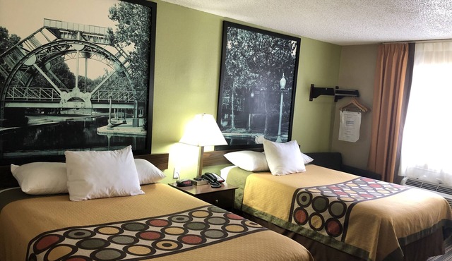 Super 8 by Wyndham Natchitoches