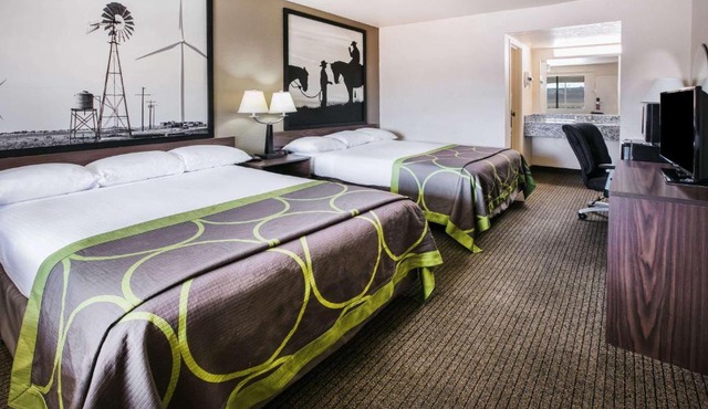 Super 8 by Wyndham Oklahoma Airport Fairgrounds West