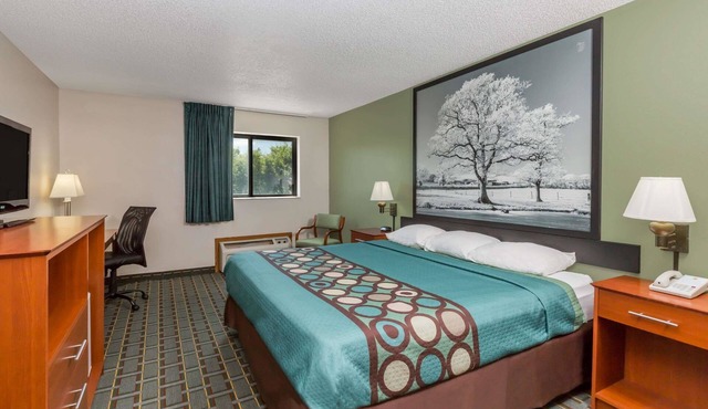 Super 8 by Wyndham Osceola IA