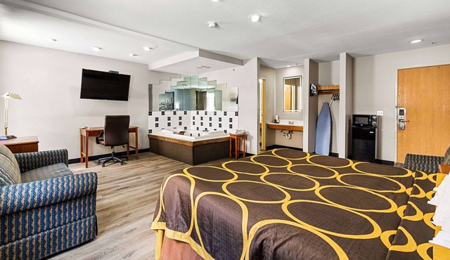 Super 8 by Wyndham Pittsburgh/Monroeville