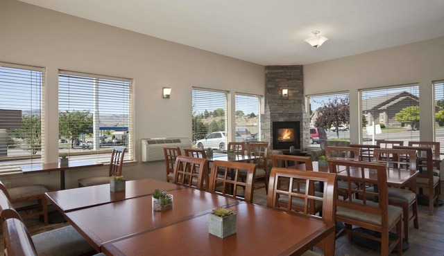 Super 8 by Wyndham Pocatello