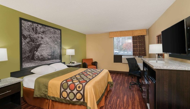 Super 8 by Wyndham Raleigh North East