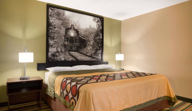 Super 8 by Wyndham Rantoul