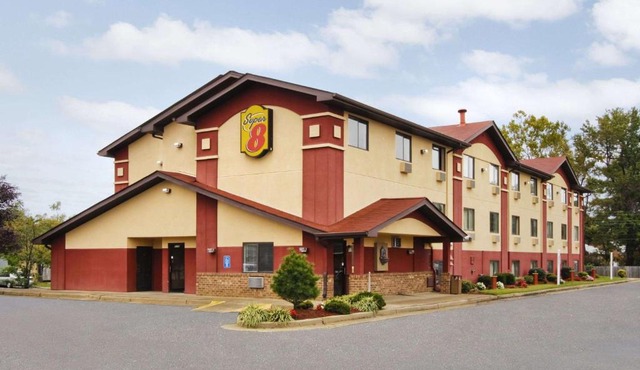 Super 8 by Wyndham Richmond Airport VA