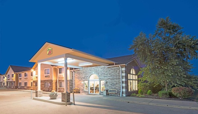 Super 8 by Wyndham Richmond