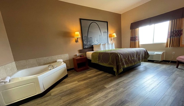 Super 8 by Wyndham Rolla