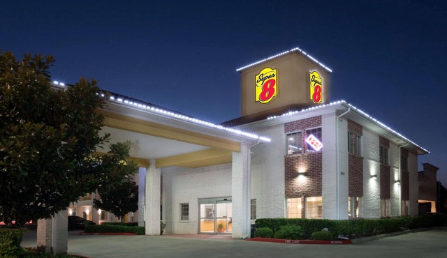 Super 8 by Wyndham Rosenberg TX