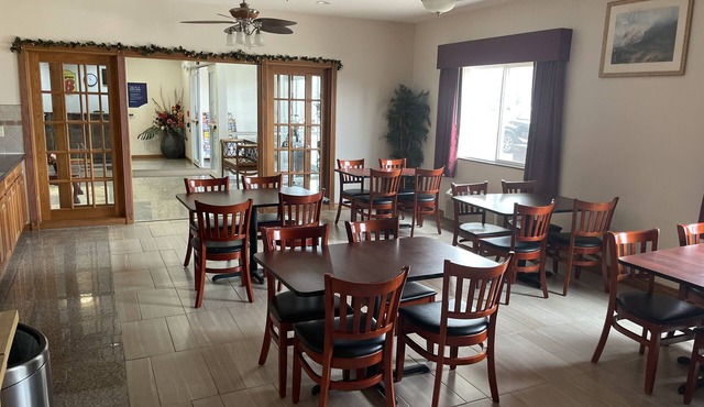 Super 8 by Wyndham Salina