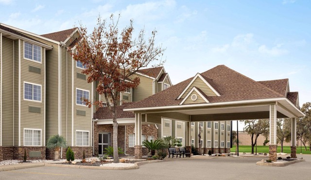 Super 8 by Wyndham San Antonio Airport North