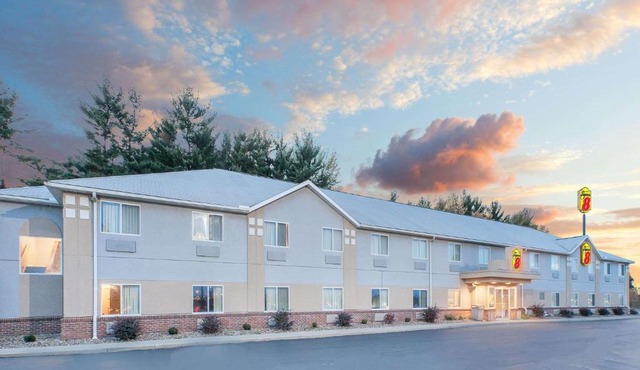 Super 8 by Wyndham Seville