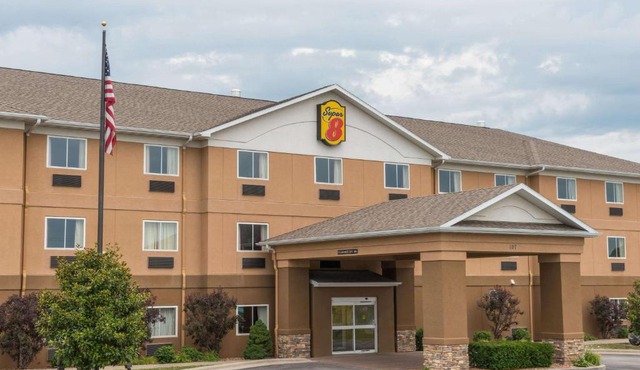 Super 8 by Wyndham St Robert Ft Leonard Wood Area