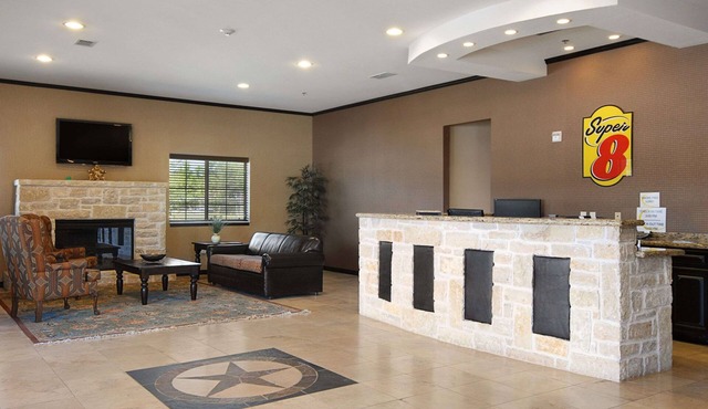 Super 8 by Wyndham Stephenville
