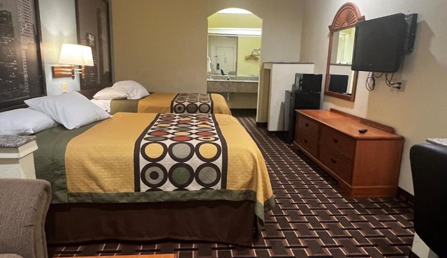 Super 8 by Wyndham Stafford Sugarland Area