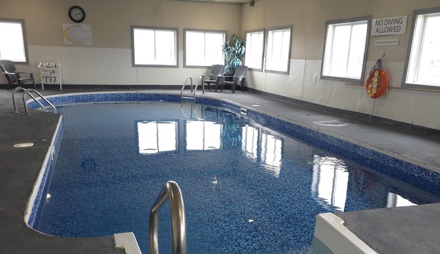 Super 8 by Wyndham Swift Current