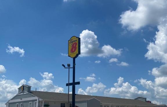 Super 8 by Wyndham Terrell