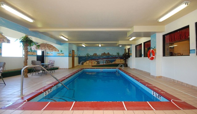 Super 8 by Wyndham Troy IL/St. Louis Area