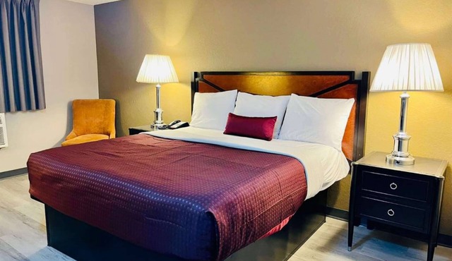 Super 8 by Wyndham Benton Harbor - St. Joseph