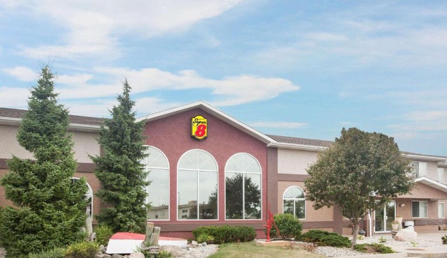 Super 8 by Wyndham West Branch