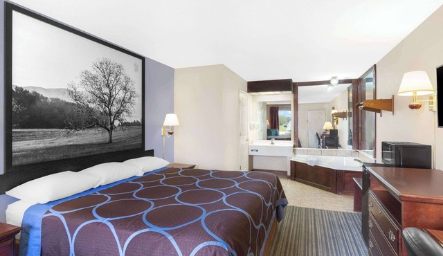 Super 8 by Wyndham Whiteville