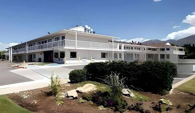 Super 8 by Wyndham Woods Cross/Salt Lake City North