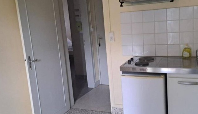 Super Appartement Meublé Avec Cours Intérieur, en Plein Centre Ville