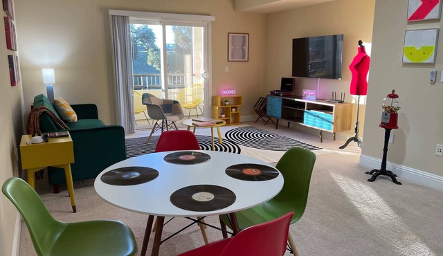 SUPER BOWL 7 MINUTES AWAY - LEVI'S STADIUM Apt w/Exceptional Amenities-Great location