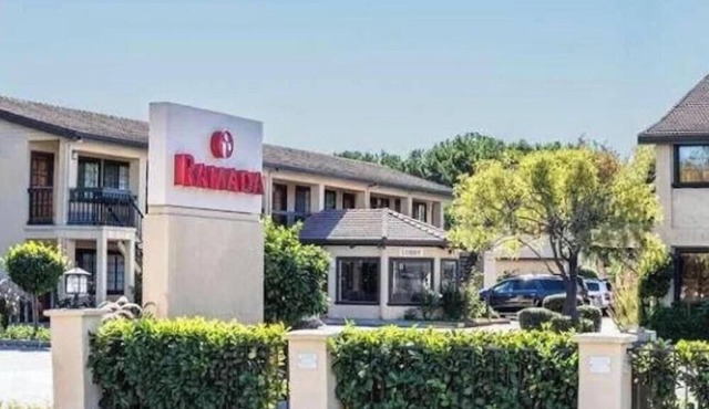 Super Bowl Stay at Ramada Inn Mountain View. 2 Queens Perfect!