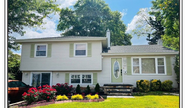 Super Clean & Cozy 5 BR, 2BA Full House !