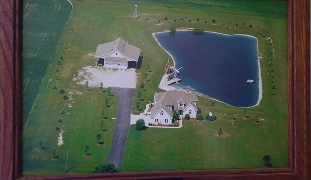 Super country setting, great place to relax w/plenty of peace, quiet &fun await