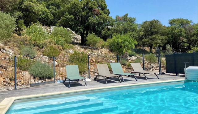Superb VILLA, swimming pool, air-conditioned, MAGNIFICENT VIEWS, cathar country