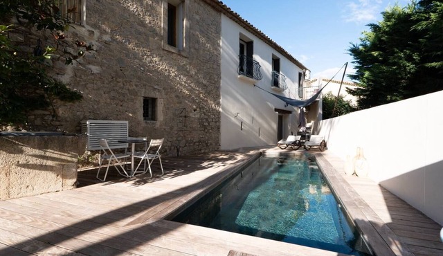 Superbe Villa avec Piscine et Jardin