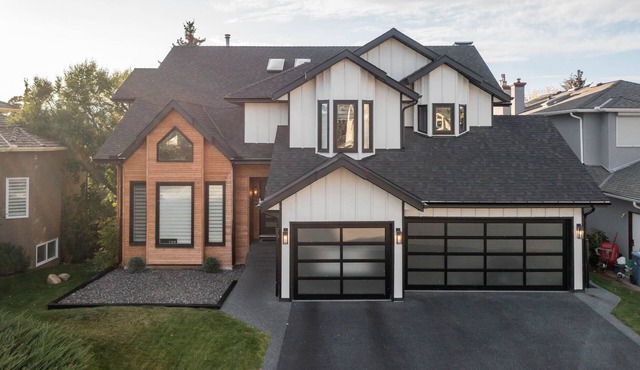 Super Fun House with Awesome Location. Perfect for large families.