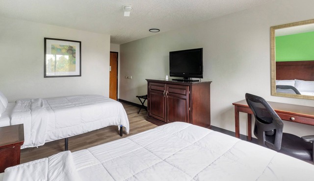 Super Inn by OYO Lansing MI