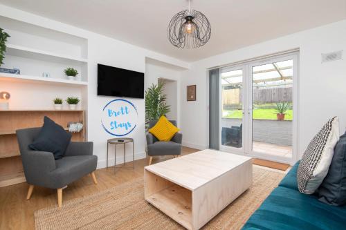 Super King Bed Free Parking Alexa Garden Patio BBQ Sleeps 6