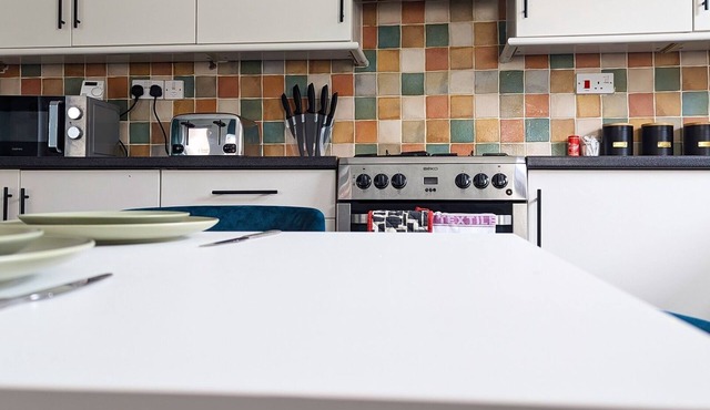 Super King Beds, Prime Location, Free Parking