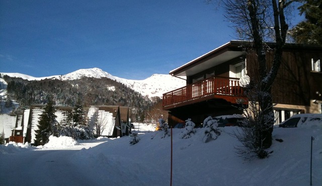 SUPER LIORAN INDIVIDUAL CHALET COMFORTABLE 8 BEDS