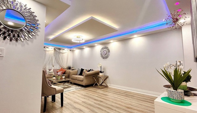 Super Luxury House with 3 Bedrooms, 1-1/2 Washrooms, Basement and Free Parking