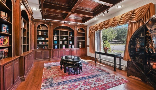 Super Luxury Mansion & Green Retreat In Plains PA