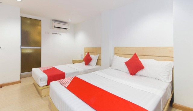 Super OYO 530 Dd Hotel