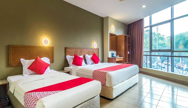 Super OYO 828 Comfort Hotel Shah Alam