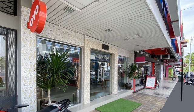 Super OYO 90039 Coop Hotel Kangar