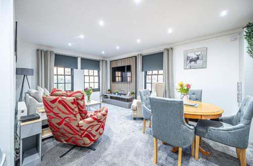 Super Prime Abbey Free Parking by TBA