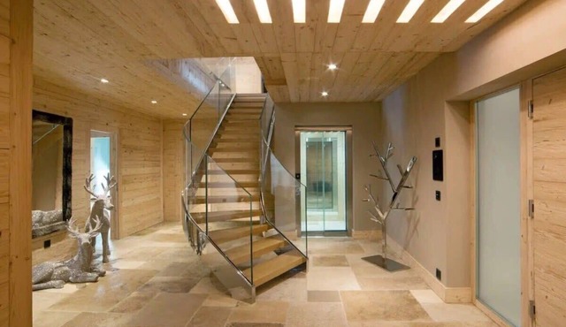 Super private Luxury Chalet with Hotel facilities