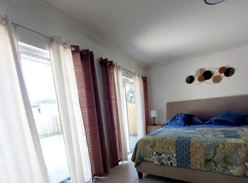 Super Room 5 minutes from PBI Airport