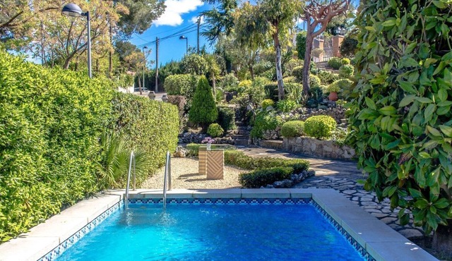 Super Sant Cugat with swimming pool just 15 km from Barcelona!