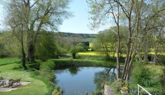 Super Self Catering Apartment Near Salisbury UK