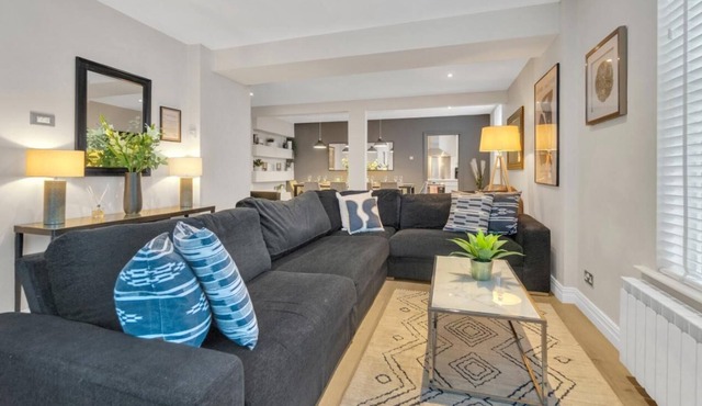 Super Smart Central Brighton Town House | By My Getaways