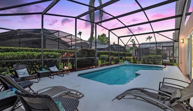 Super Spacious House w/Private Pool and Game Room